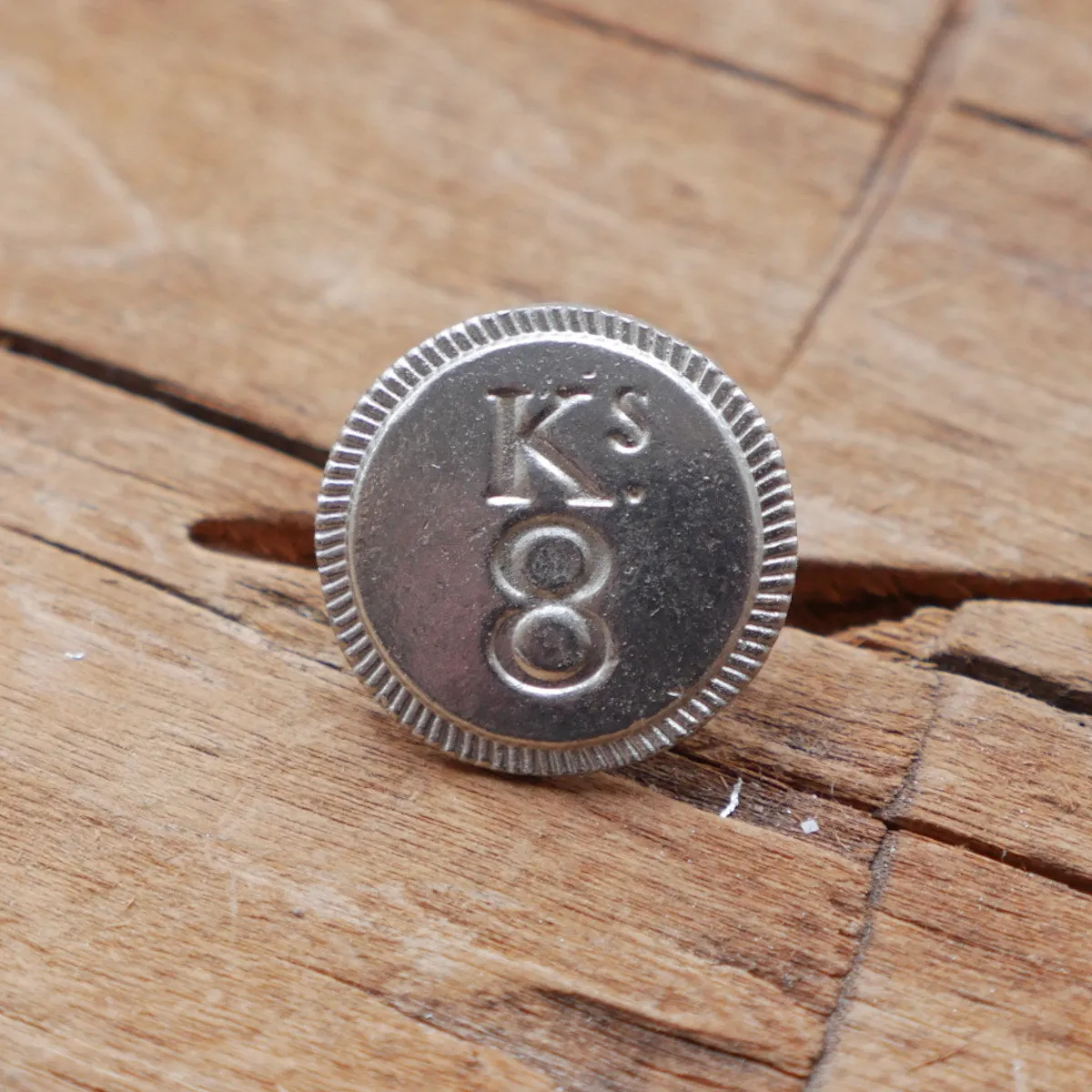 15/16" and 3/4" King's 8th Regiment of Foot Button (British) 1768-1786