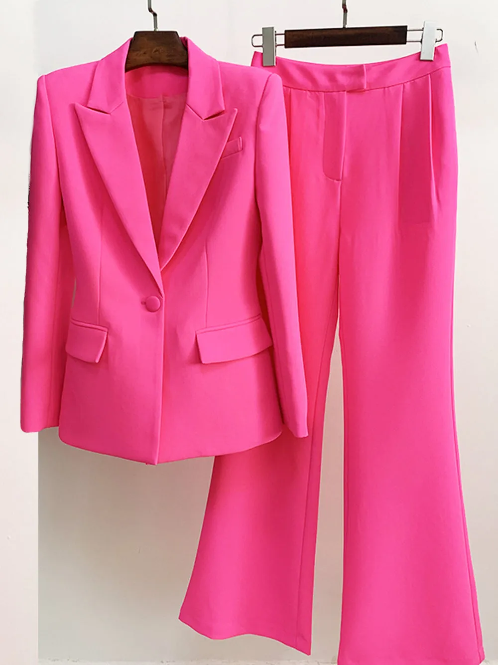 212 Blazer & Pants Set in Fuchsia