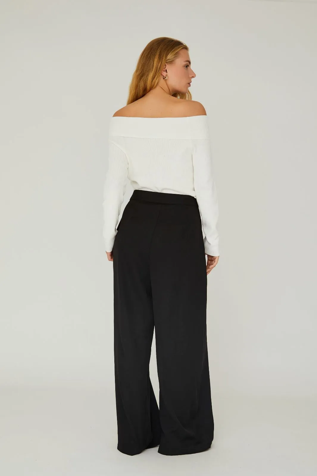 A-View - Rib Offshoulder Blouse - 005 Off White