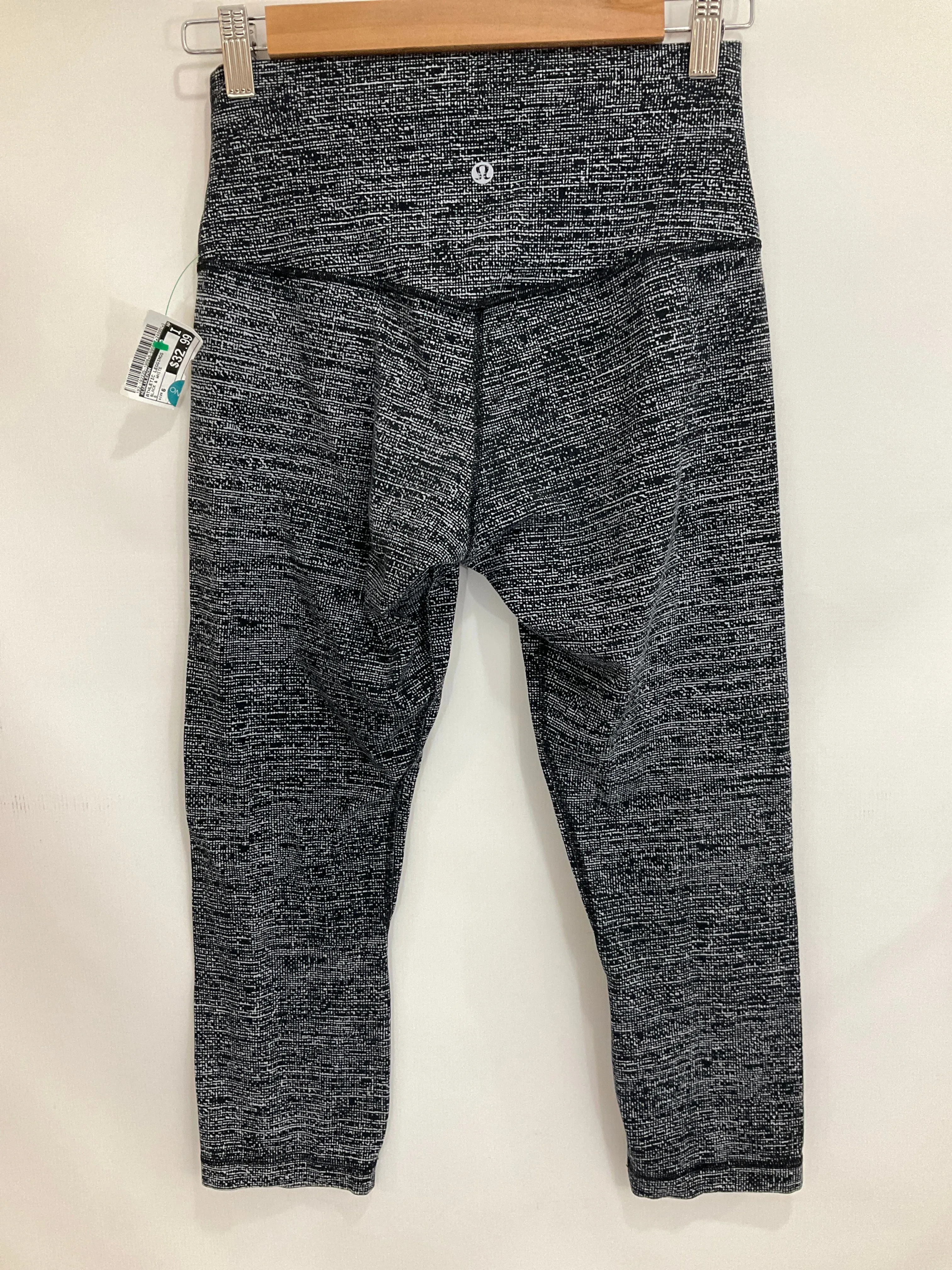 Athletic Leggings By Lululemon In Black & White, Size: 6