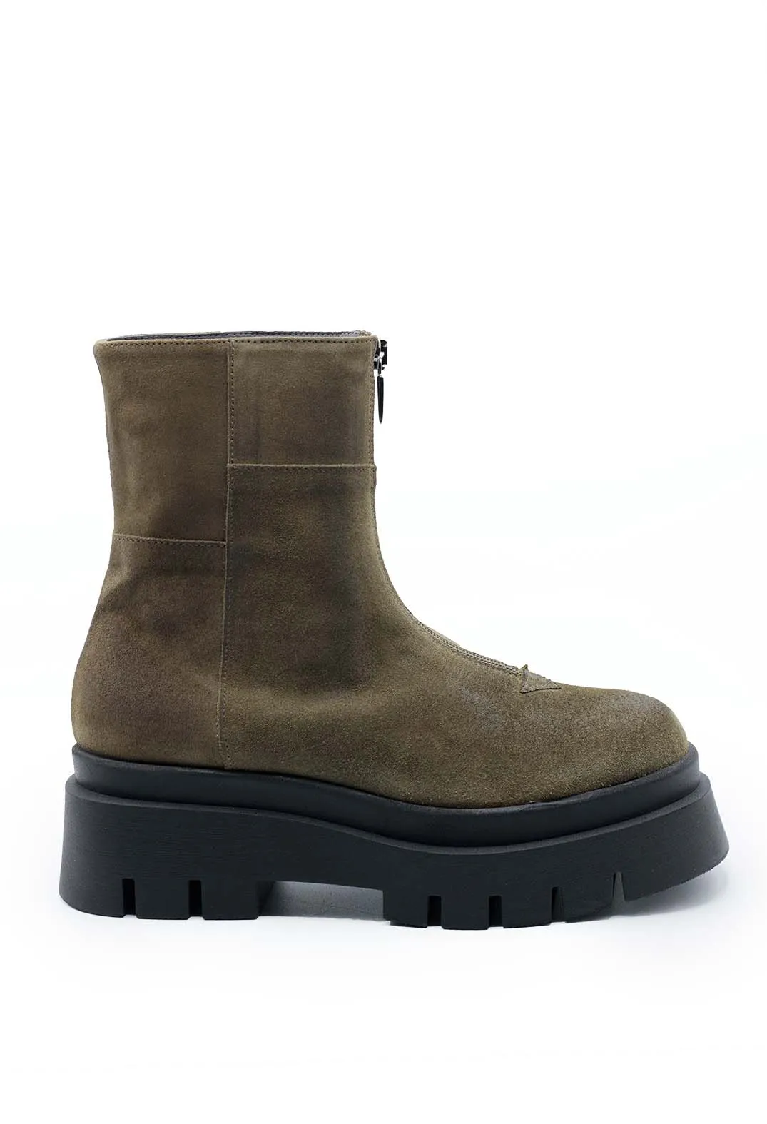 Boots With Front Zip in London Forest