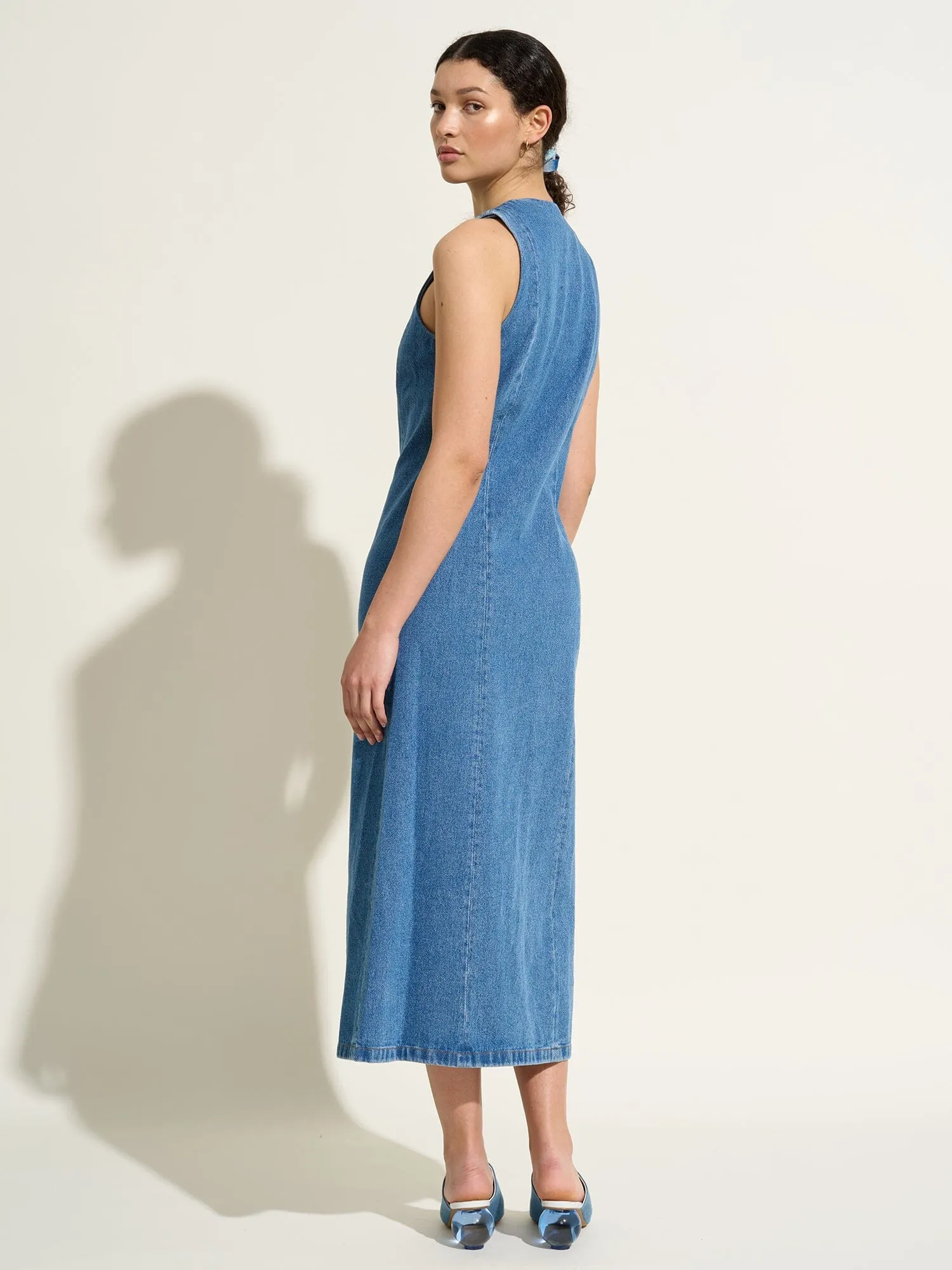 CALVINIA - Robe longue chasuble boutonnée en denim délavé Oeko-Tex Bleu