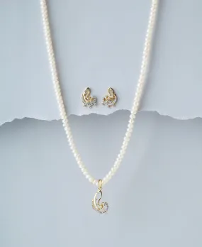 Elegant Pearl Necklace Set