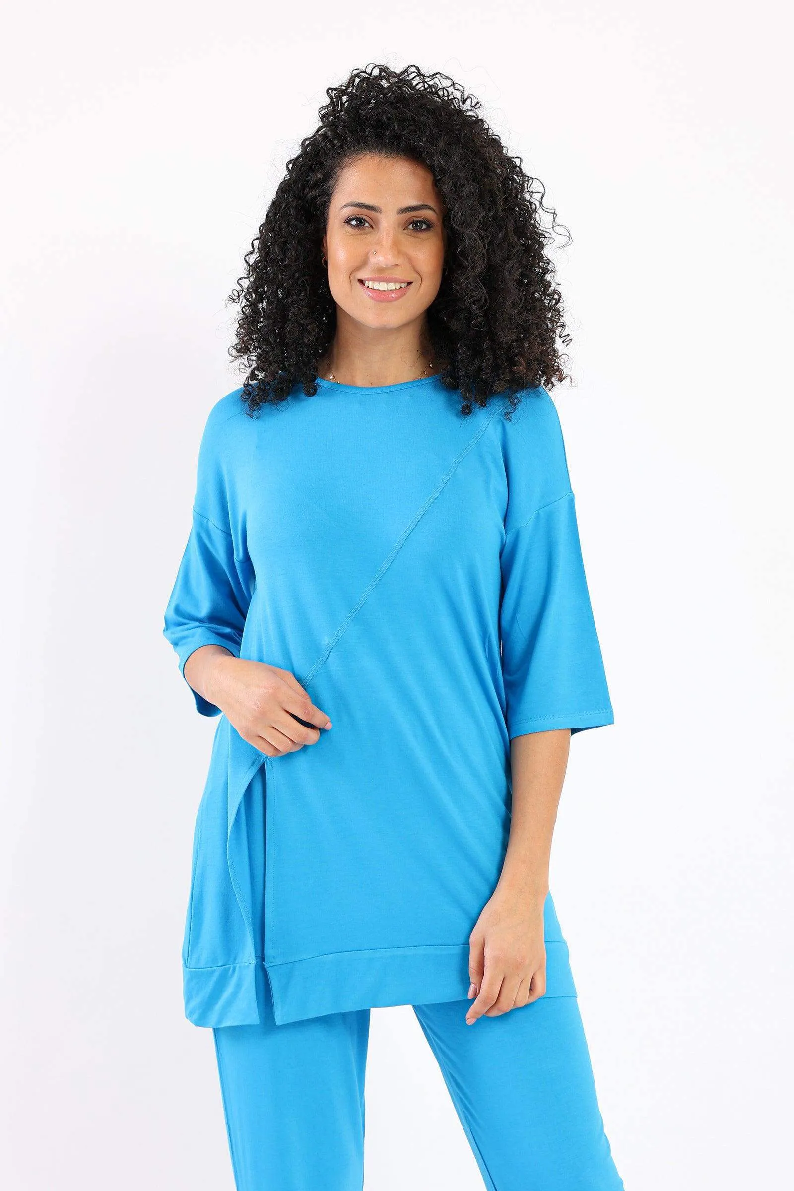 Lounge Top with Front Slit