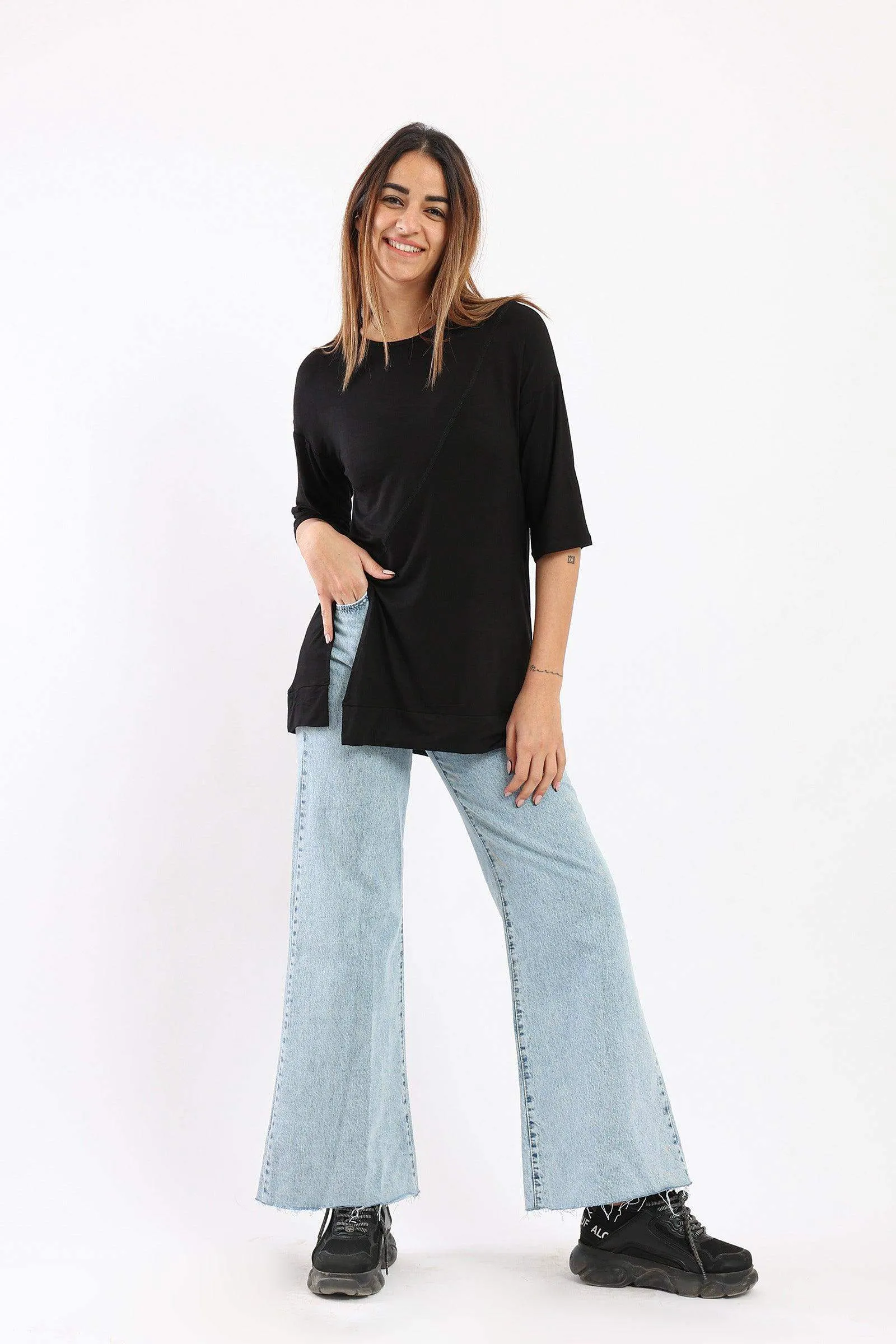 Lounge Top with Front Slit