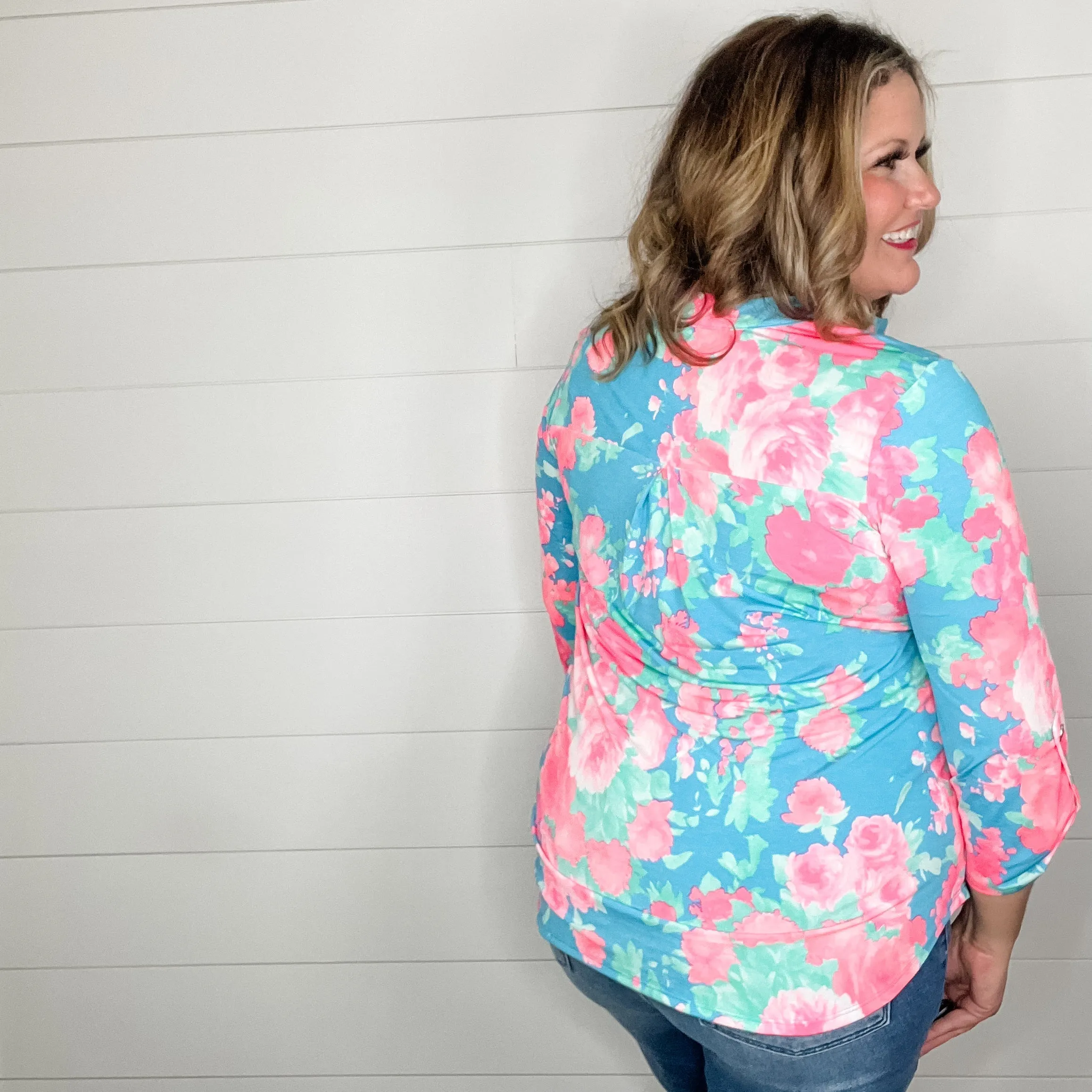 "Confusion" Floral Lizzy 3/4 Sleeve Split Neck Tops