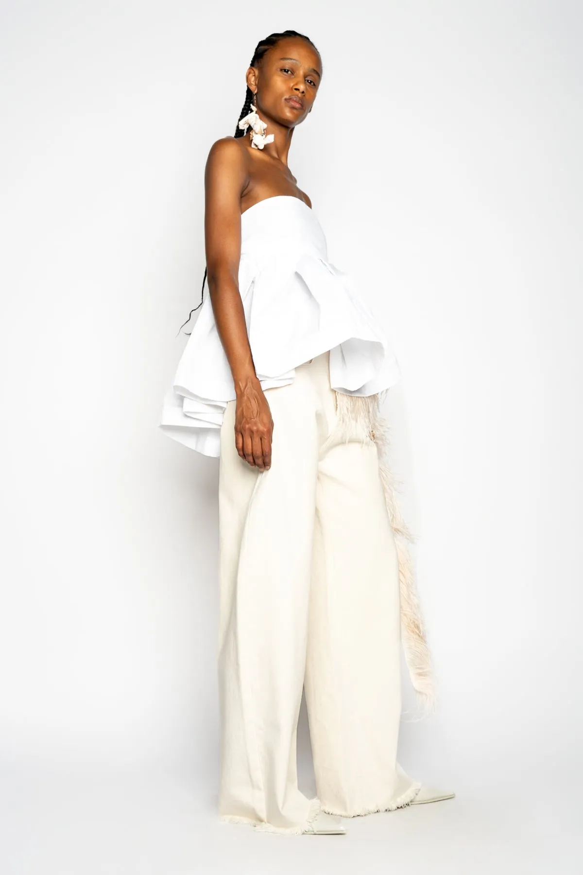 WHITE STRAPLESS PEPLUM TOP